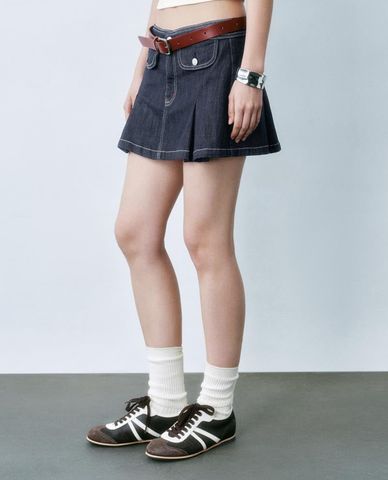  URBAN REVIVO - Chân váy denim mini phối túi 