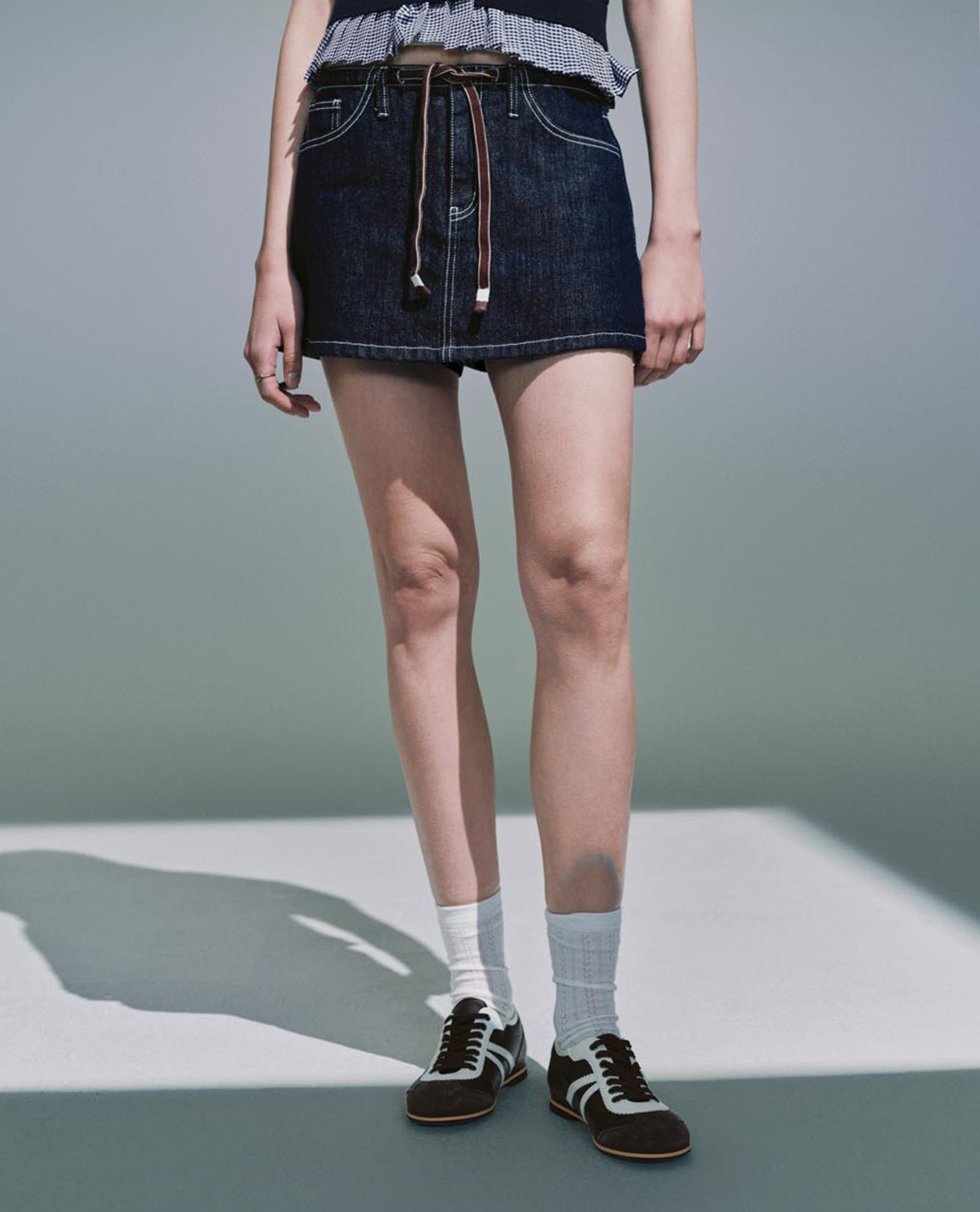 URBAN REVIVO - Chân váy denim mini phối nơ thời thượng