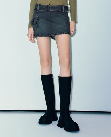  URBAN REVIVO - Quần short nữ giả váy phối thắt lưng 