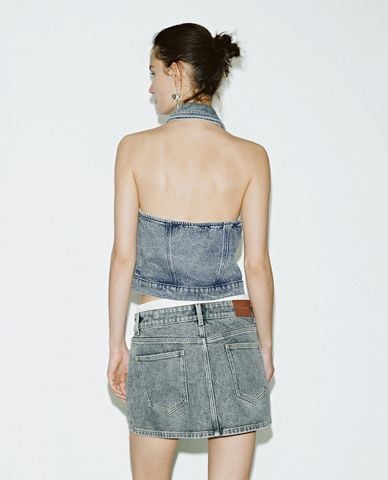  URBAN REVIVO - Áo sát nách nữ denim cổ yếm 