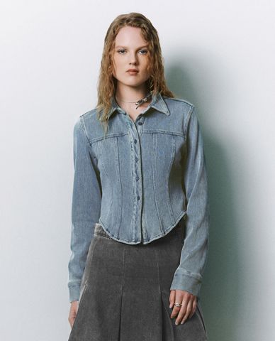  URBAN REVIVO - Áo sơ mi denim nữ cổ bẻ tay dài Button Up 
