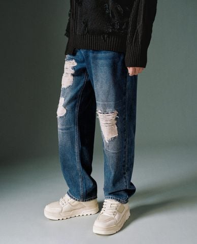 URBAN REVIVO - Quần jeans nam ống rộng cá tính Ripped 