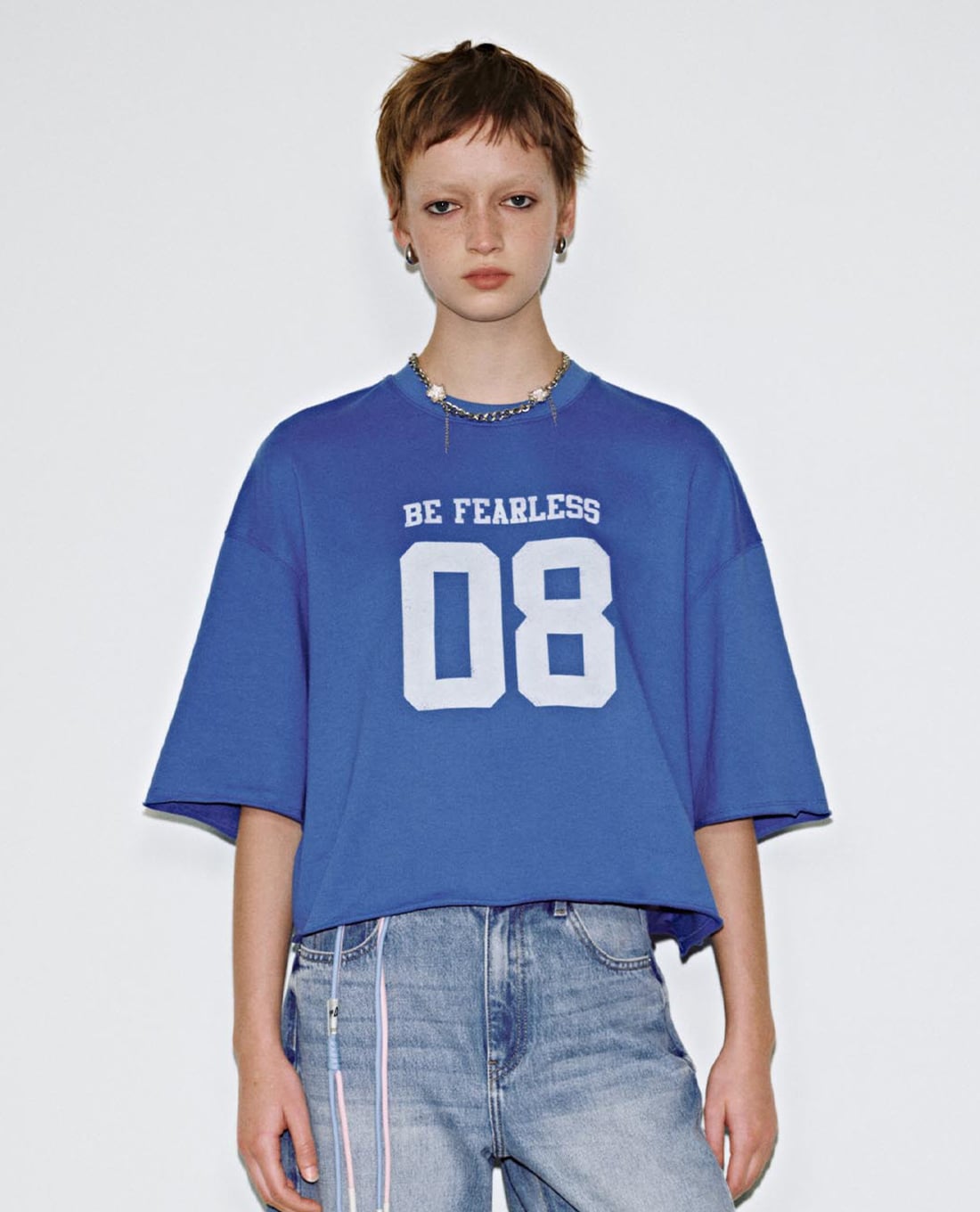 URBAN REVIVO - Áo thun nữ cổ tròn tay ngắn phom rộng