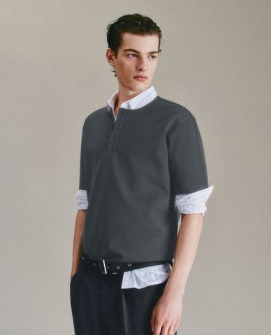  URBAN REVIVO - Áo thun nam cổ tròn tay ngắn 