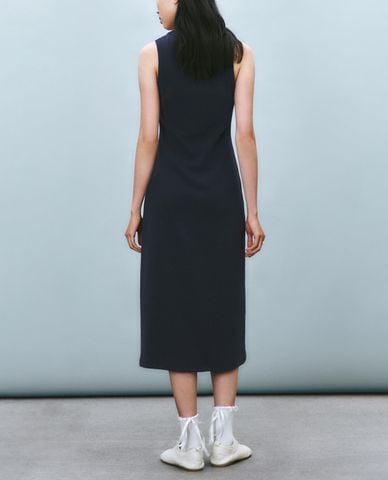  URBAN REVIVO - Đầm sát nách midi cổ tròn thời trang 