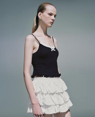  URBAN REVIVO - Áo croptop nữ hai dây phối nơ 