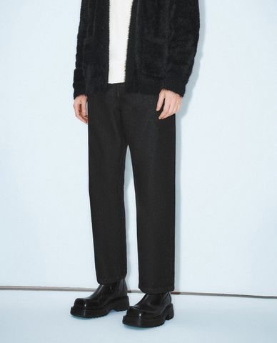  URBAN REVIVO - Quần jeans nam ống đứng hiện đại 