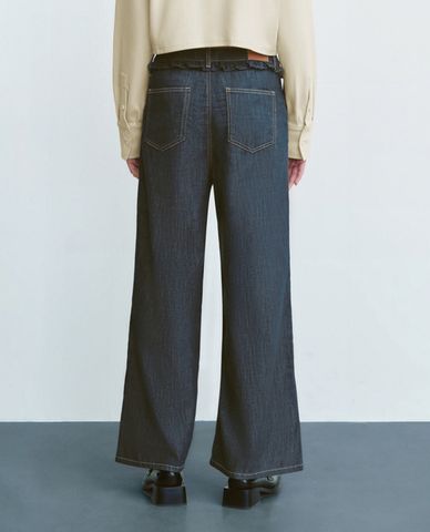  URBAN REVIVO - Quần jeans nữ ống đứng hiện đại 