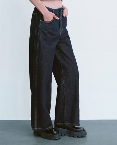  URBAN REVIVO - Quần jeans nữ ống rộng trẻ trung 