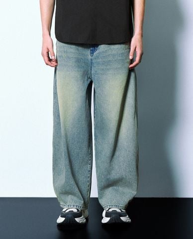  URBAN REVIVO - Quần jeans nam ống rộng wash bạc trẻ trung Loose Straight 