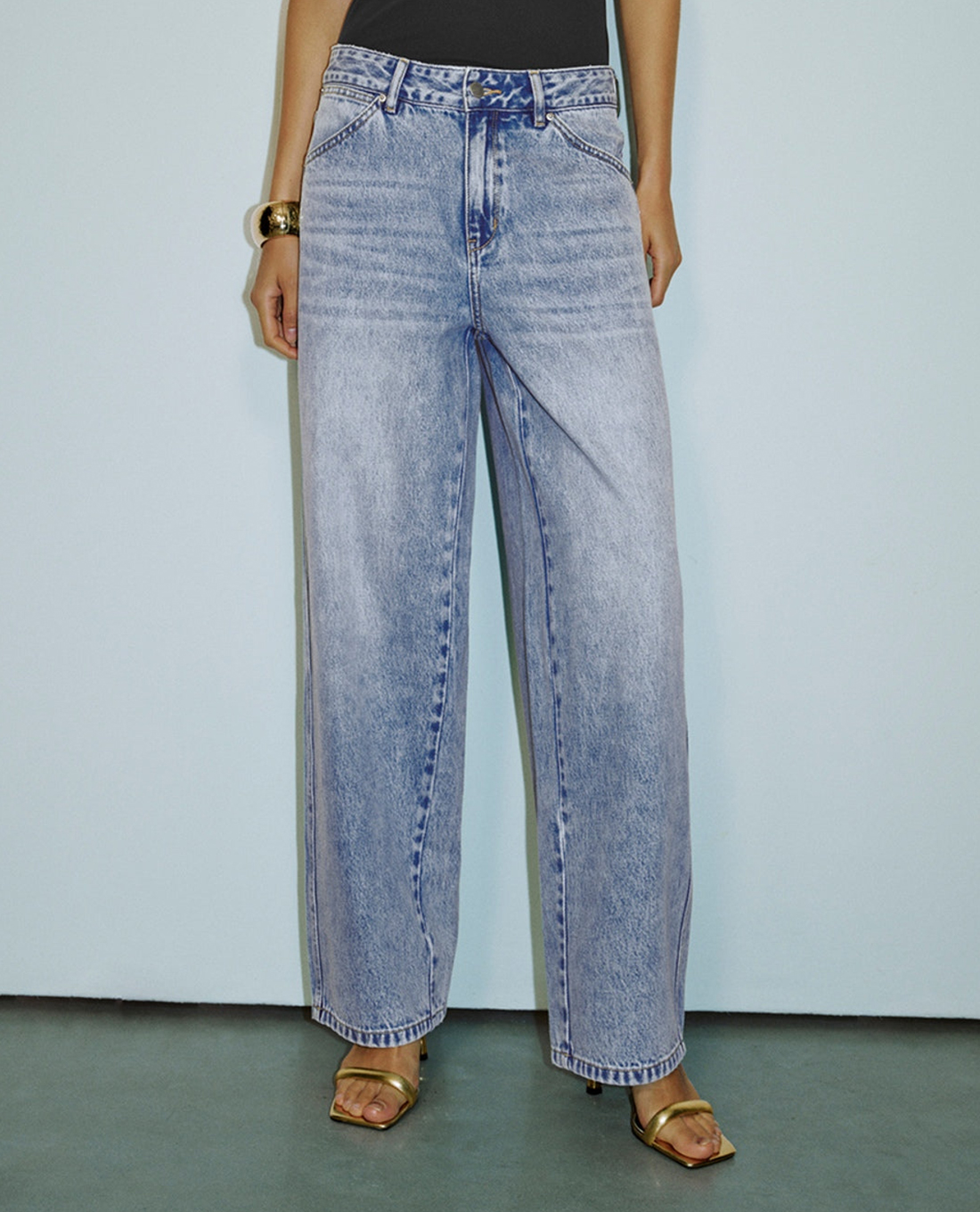 URBAN REVIVO - Quần jeans nữ ống rộng thanh lịch