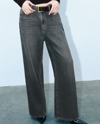  URBAN REVIVO - Quần jeans nữ ống rộng phối thắt lưng 