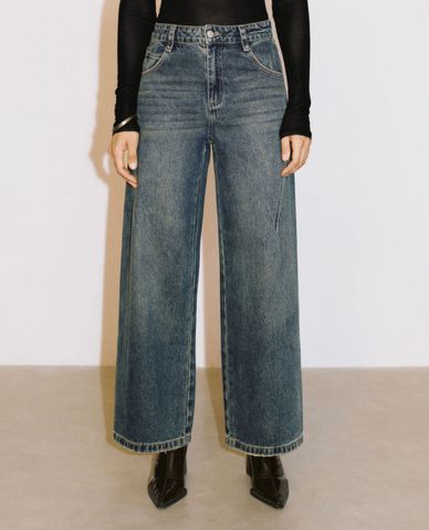  URBAN REVIVO - Quần jeans nữ ống rộng hiện đại 