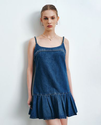  URBAN REVIVO - Đầm hai dây mini xếp li quyến rũ 