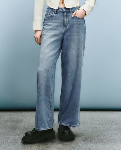  URBAN REVIVO - Quần jeans nữ ống rộng thời trang 