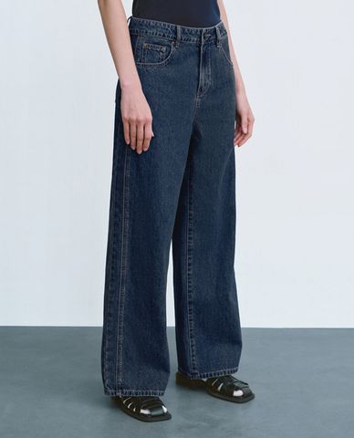  URBAN REVIVO - Quần jeans nữ ống rộng trẻ trung 