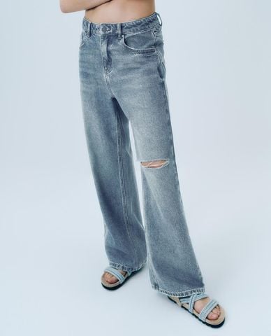  URBAN REVIVO - Quần jeans nữ ống rộng phối rách cá tính 