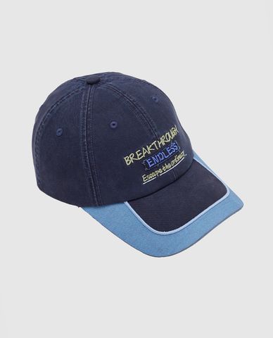  URBAN REVIVO - Nón bóng chày unisex thêu chữ 