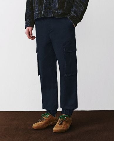  URBAN REVIVO - Quần jogger nam lưng thun thời thượng 