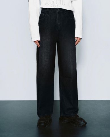  URBAN REVIVO - Quần jeans nam ống rộng thời thượng 