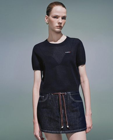  URBAN REVIVO - Áo dệt kim nữ cổ tròn tay ngắn 