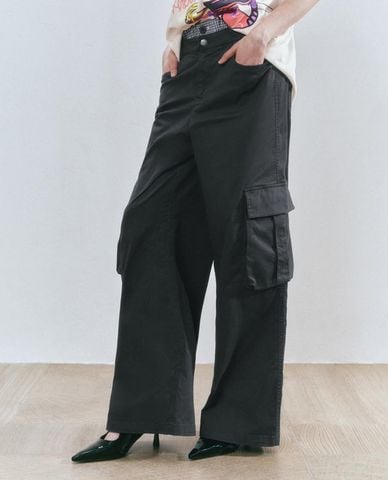  URBAN REVIVO - Quần nữ ống rộng phối túi hộp 