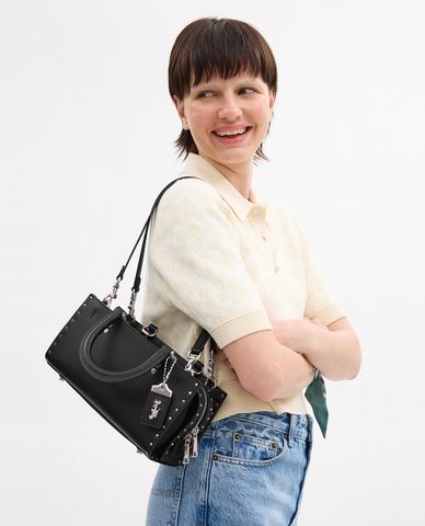  COACH - Túi xách nữ phom chữ nhật Rogue 