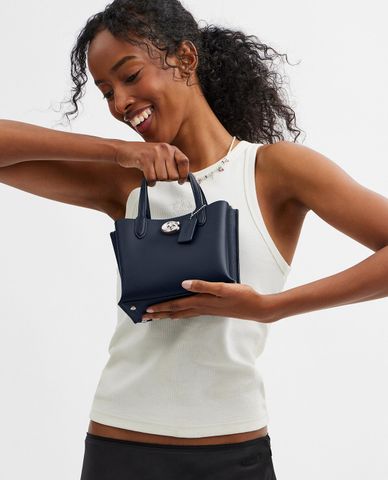  COACH - Túi tote nữ hình thang Willow 18 