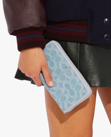  COACH - Ví nữ dáng dài phom chữ nhật phối zip thời trang 