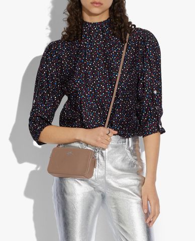  COACH - Ví cầm tay nữ chữ nhật phối zip Kira 