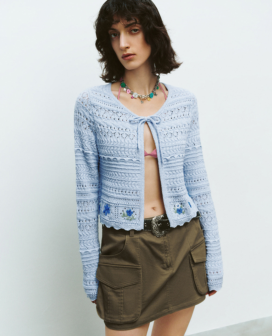 URBAN REVIVO - Áo khoác cardigan nữ thêu hoa nữ tính