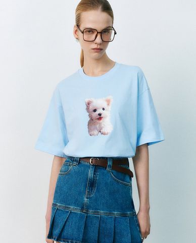  URBAN REVIVO - Áo thun nữ cổ tròn tay ngắn in họa tiết 