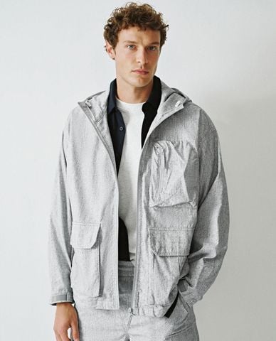  URBAN REVIVO - Áo khoác phối mũ nam thời trang 