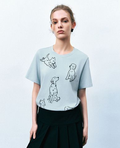  URBAN REVIVO - Áo thun nữ cổ tròn tay ngắn Dog Printed 