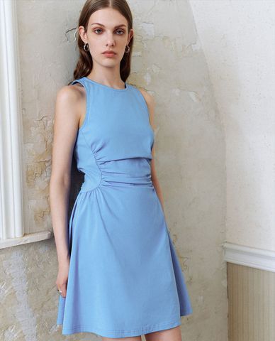  URBAN REVIVO - Đầm sát nách mini cổ tròn A-Line 