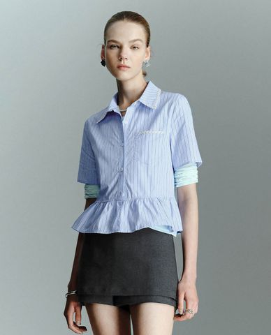  URBAN REVIVO - Áo sơ mi nữ cổ bẻ tay ngắn kẻ sọc 