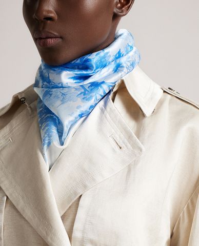  TED BAKER - Khăn choàng nữ phom vuông Shali 