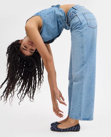  COACH - Giày búp bê đế bệt monogram phối nơ nhỏ Abigail 