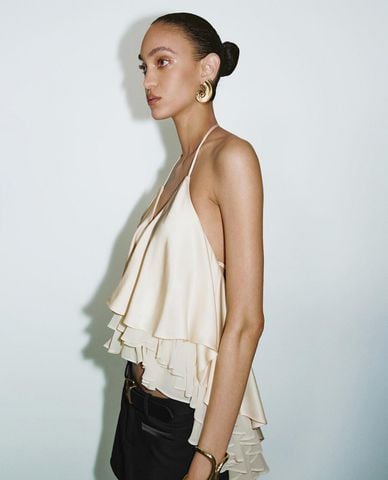  URBAN REVIVO - Áo kiểu nữ cổ yếm xếp tầng Ruffle Hem 