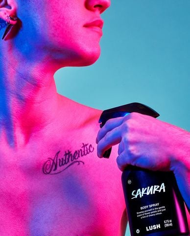  LUSH - Xịt thơm toàn thân Sakura 