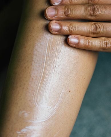  LUSH - Kem dưỡng thể Sympathy For The Skin 