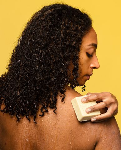  LUSH - Bơ dưỡng thể Buffy 