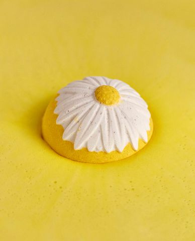  LUSH - Bom tắm Blooming Beautiful Marigold 