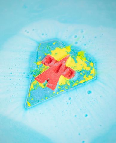  LUSH - Bom tắm Out Super Dad! 