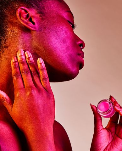  LUSH - Nước hoa khô American Cream 