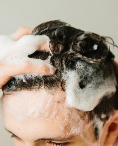  LUSH - Dầu gội Rehab 