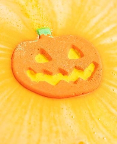  LUSH - Bom tắm Punkin Pumpkin 