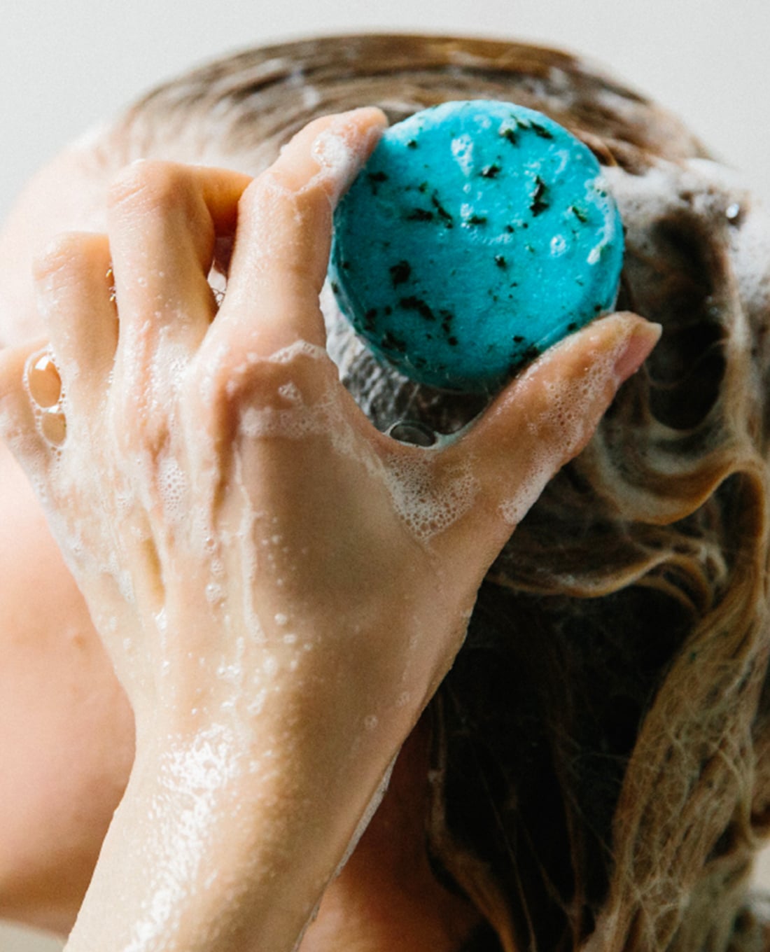 LUSH - Xà phòng gội đầu Seanik