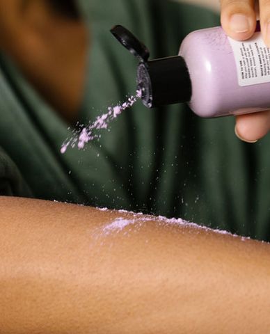  LUSH - Phấn dưỡng ẩm Sleepy Dust 