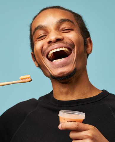  LUSH - Kem đánh răng Soother 